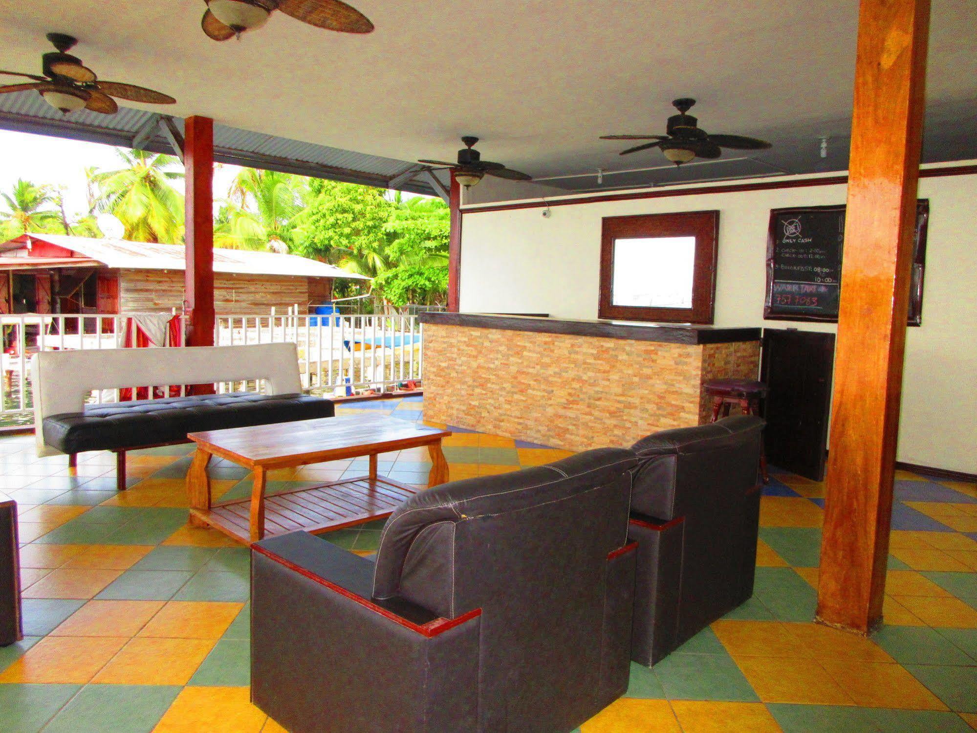 Los Balcones Over The Sea Hotel Bocas del Toro Exterior foto